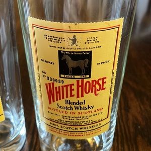 White Horse Whiskey Glasses - Thumbnail 3